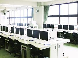 コンピュータ室の写真