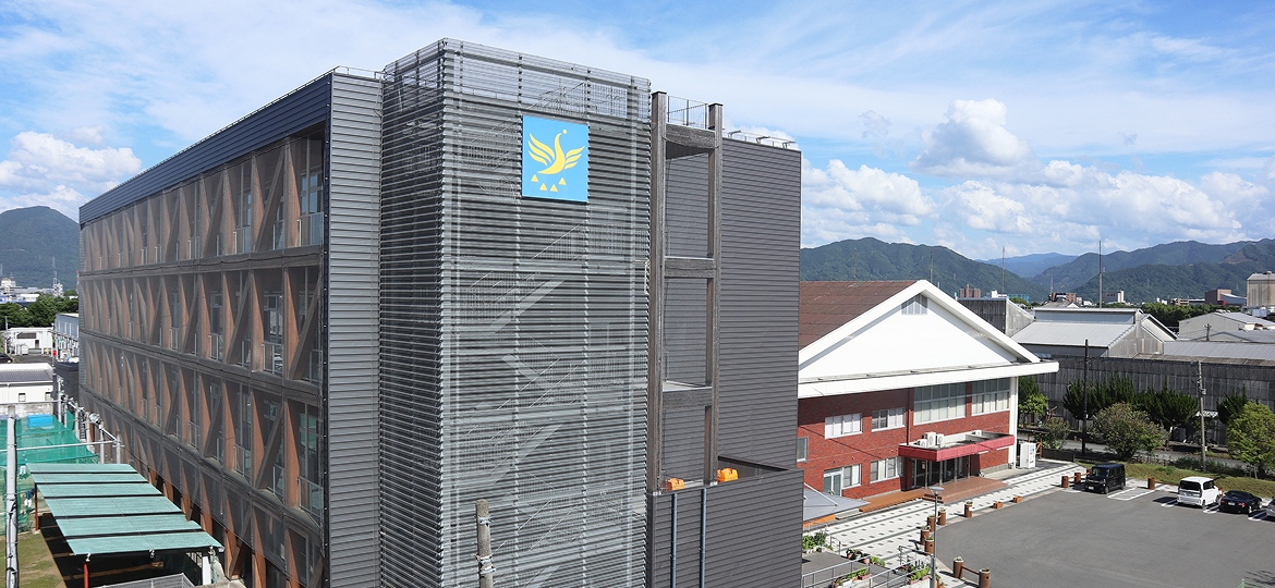 秀岳館高等学校の画像
