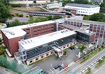 文徳中学高等学校の写真